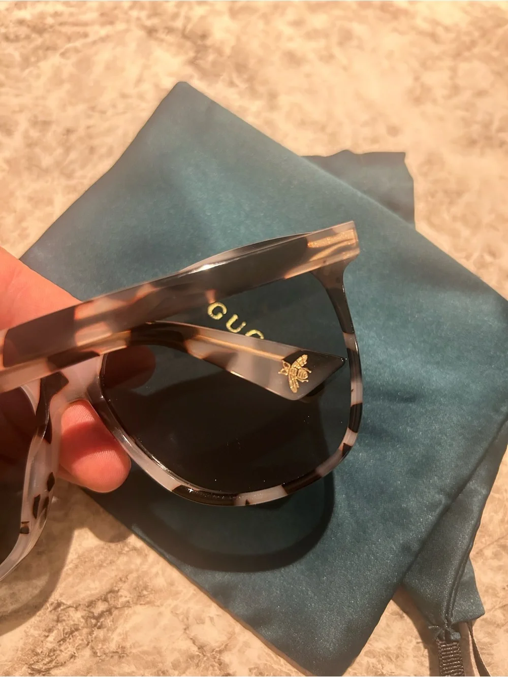 Gucci beautiful pair